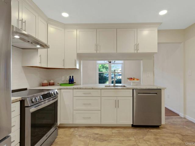 Condo for sale in Rockland, New York
