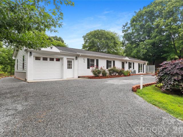 House for sale in Troutman, North Carolina