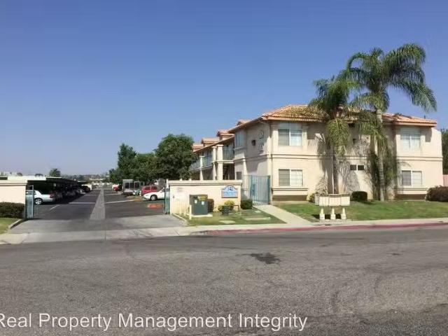 Condo for rent in Corona