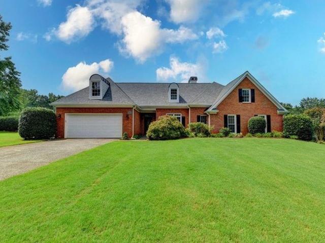House for sale in Suwanee, Georgia