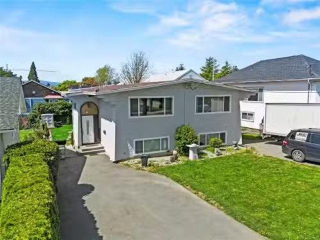 House for sale in Saanich, British Columbia