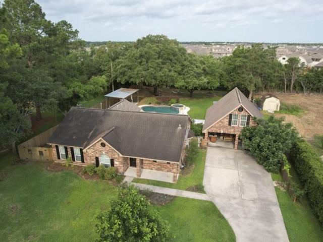 House for sale in Dickinson, Texas