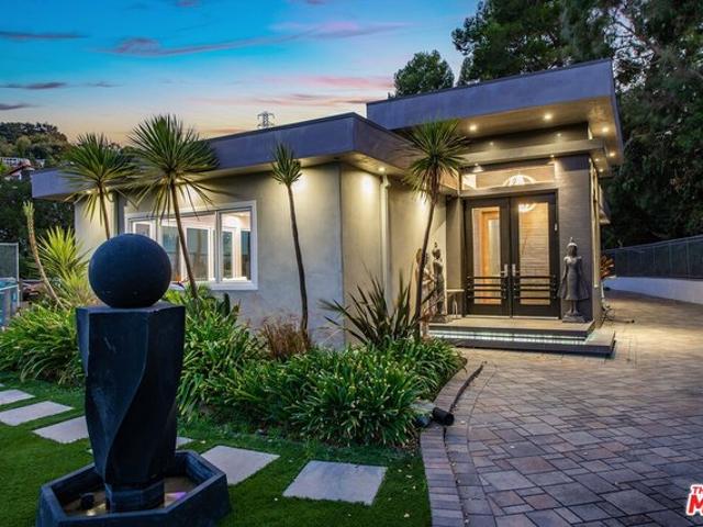 House for sale in Studio City Neighborhood Council District, Canoga Park