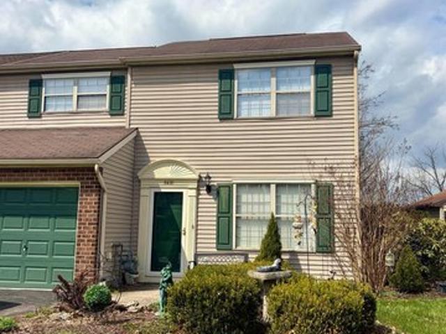 Townhouse for sale in Dover, Pennsylvania