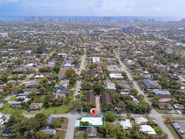 House for sale in Oakland Park, Florida