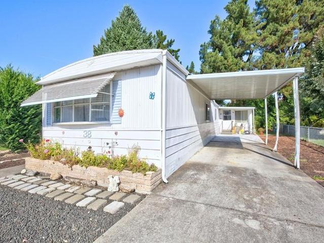 House for sale in Oregonia
