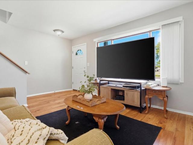Condo for sale in Gurnee, Illinois
