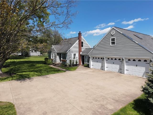 House for sale in Fredericksburg, Ohio