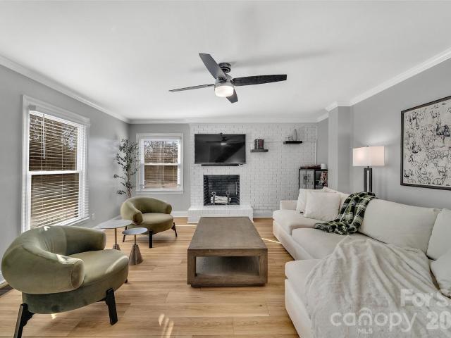 House for sale in Mecklenburg, North Carolina
