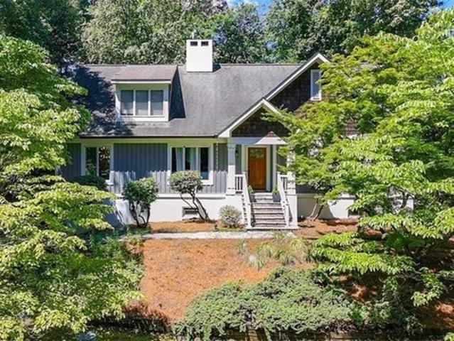 House for sale in Pfafftown, North Carolina