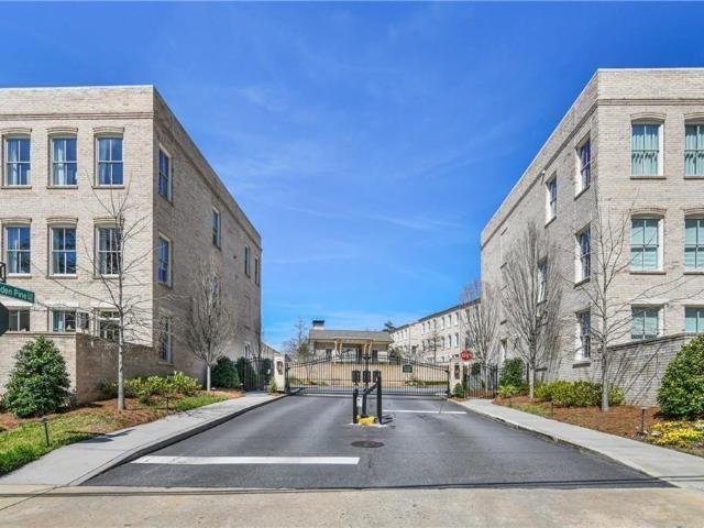 Townhouse for sale in Atlanta, Georgia