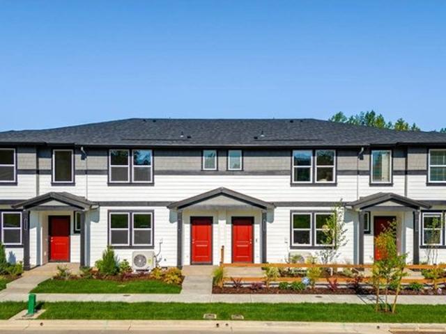 Townhouse for sale in Oregonia
