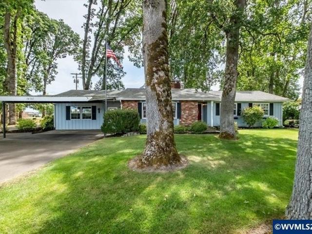 House for sale in Oregonia