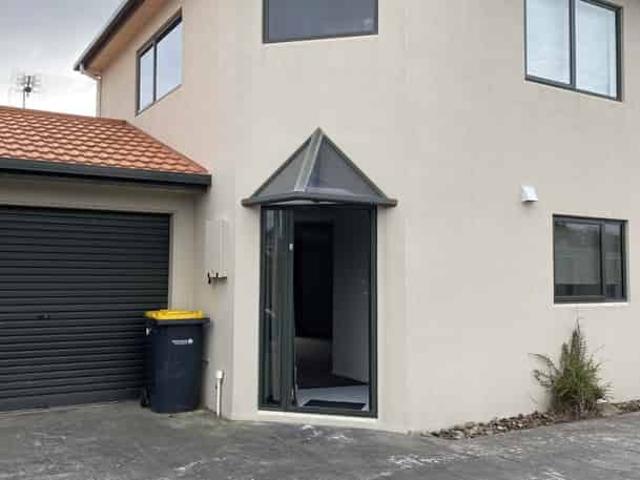 House for rent in Heathcote, Canterbury