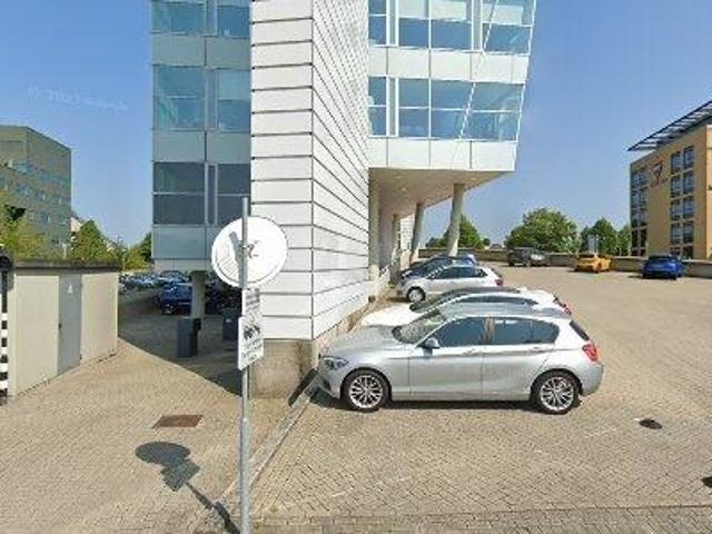 Bedrijfspand te huur in Rokkeveen, Zoetermeer