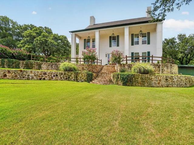 House for sale in Arlington, Texas
