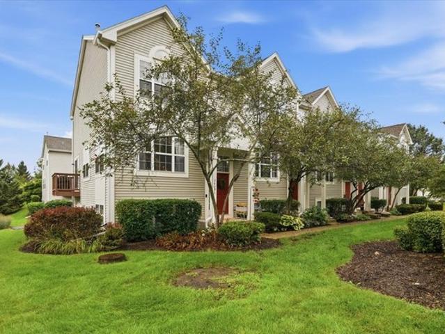 Townhouse for sale in Round Lake, Lake County