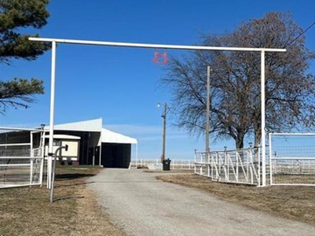 House for sale in Agra, Oklahoma