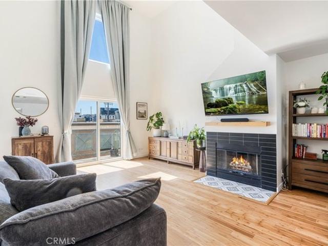 Condo for sale in Los Angeles, Los Angeles County