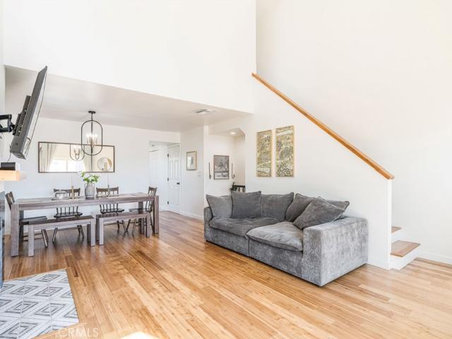 Condo for sale in Palms, Los Angeles