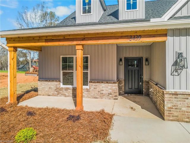 House for sale in Pfafftown, North Carolina