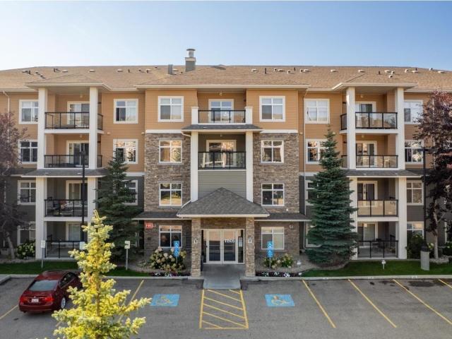Apartment for sale in Wedgewood, Alberta