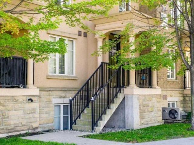 Townhouse for sale in Spadina—Fort York, Toronto