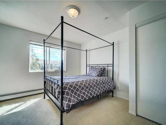 House for sale in Edmonton