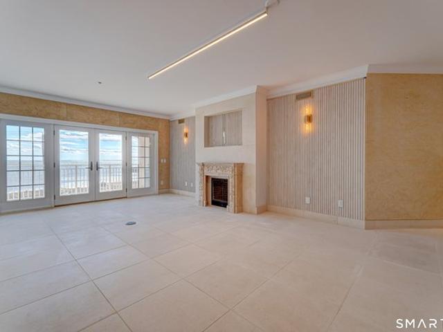 Condo for sale in West Haven, Connecticut