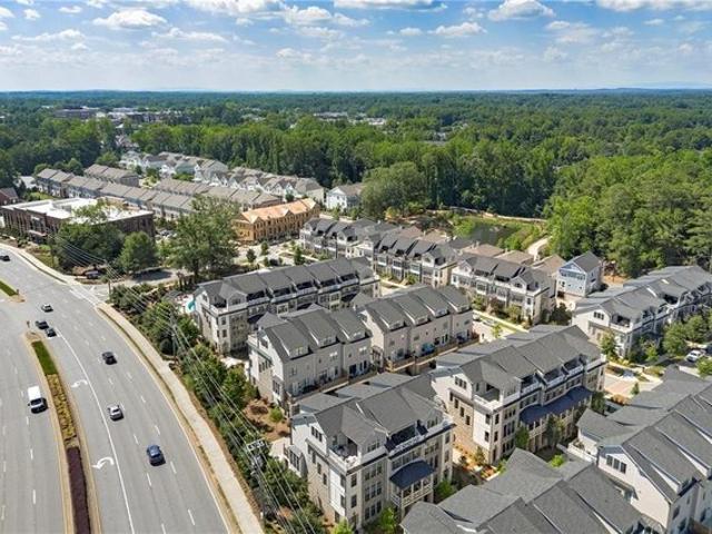Townhouse for sale in Alpharetta, Georgia