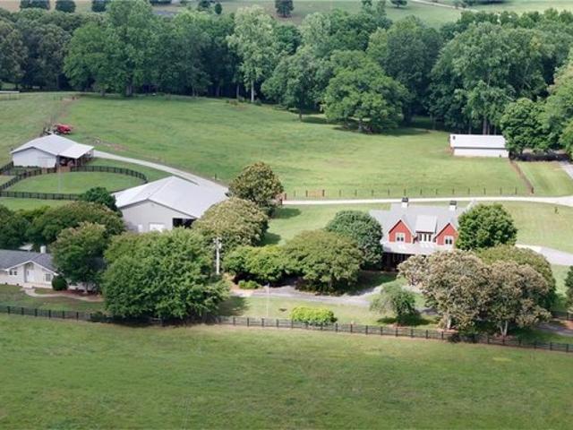 House for sale in Easley, South Carolina