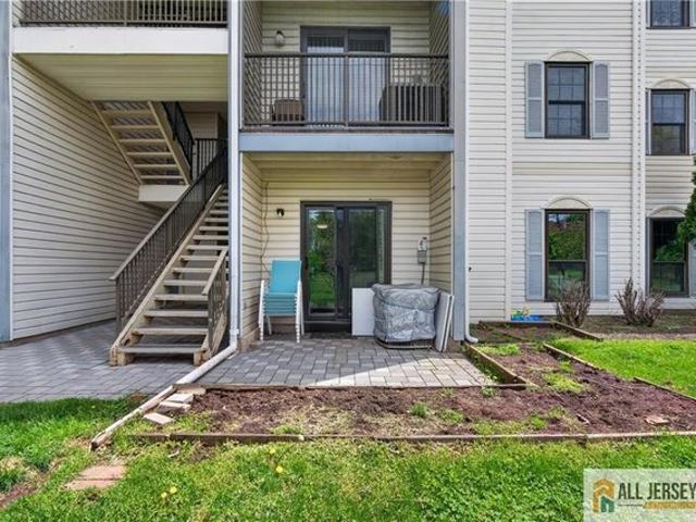 Condo for sale in Piscataway, New Jersey