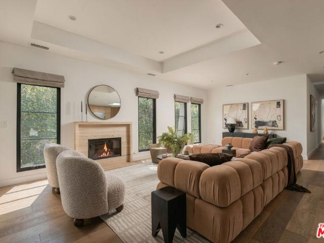 House for sale in Beverly Grove, Los Angeles