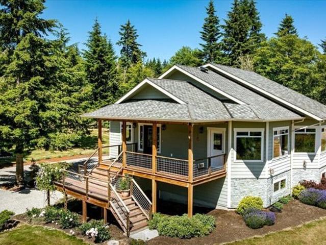 House for sale in Oak Harbor, Washington