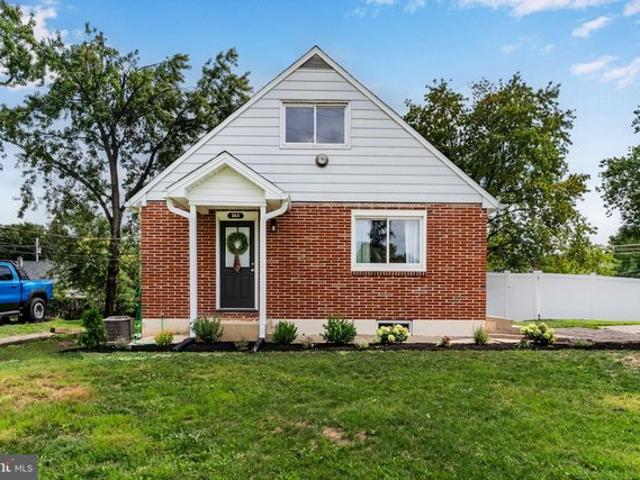 House for sale in Cumberland, Pennsylvania