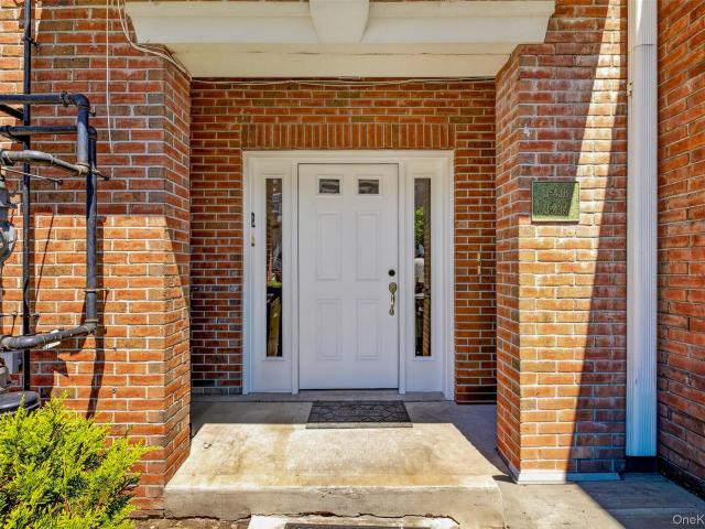 House for sale in Queens County, New York