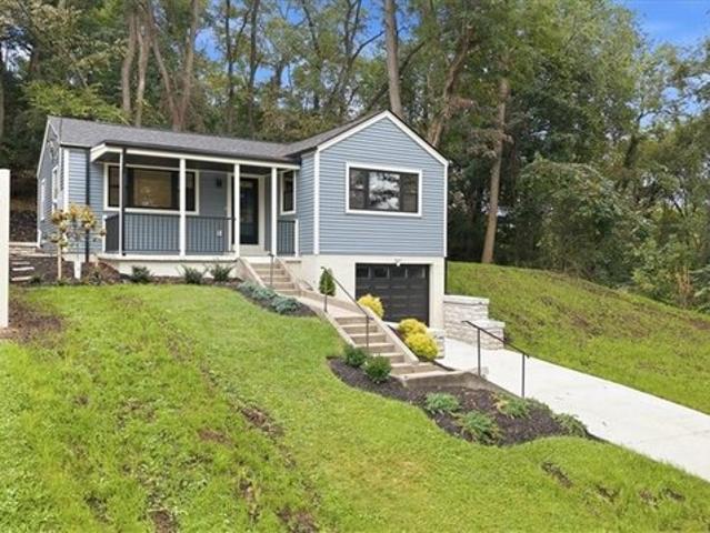 House for sale in Rosslyn Heights, Carnegie
