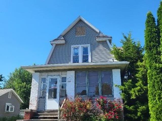 House for sale in Galesburg, Illinois