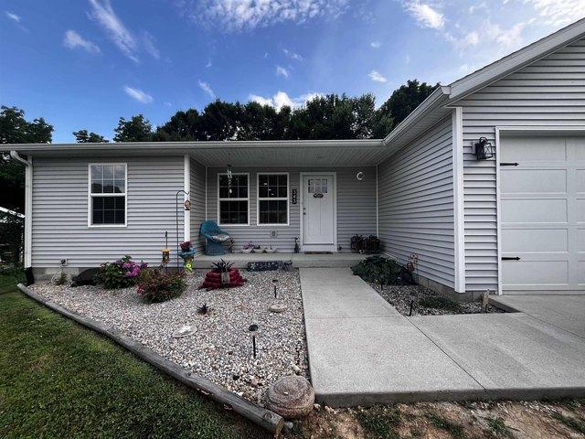 House for sale in Ellettsville, Indiana