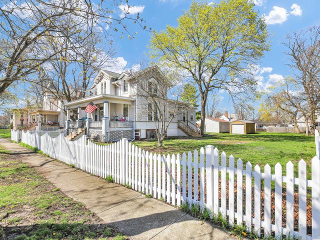 House for sale in Ford, Illinois