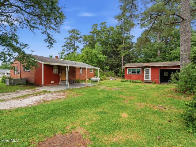 House for sale in Wallace, North Carolina