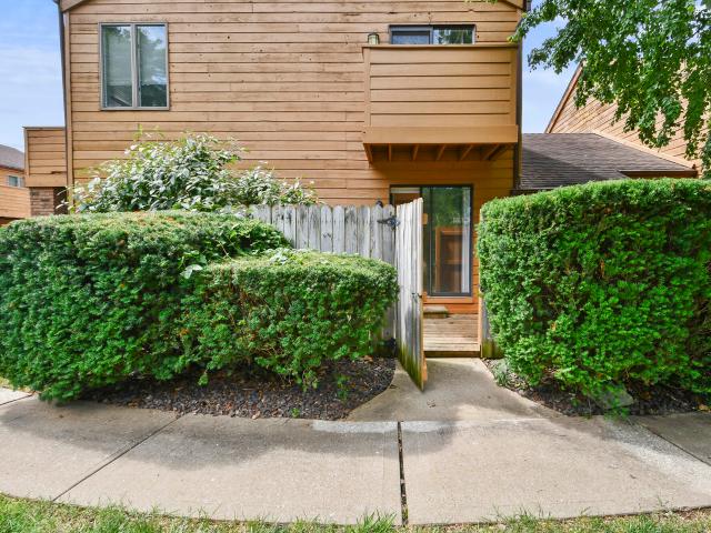 Condo for sale in Springfield