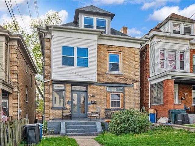 House for sale in Pittsburg, Pennsylvania