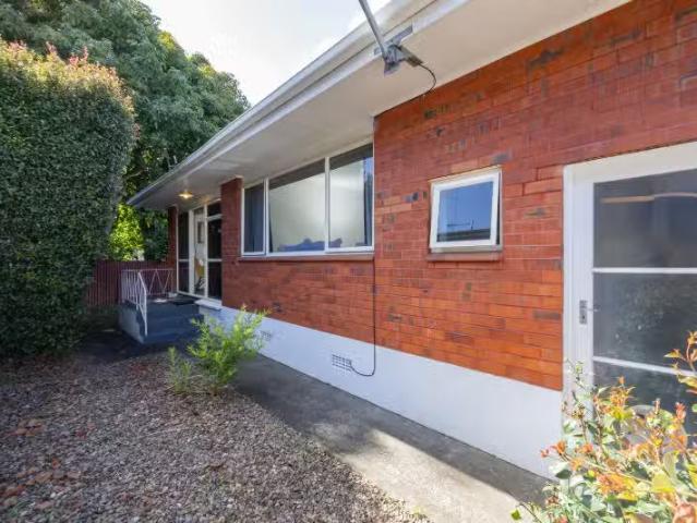 House for sale in Auckland, Oroua County