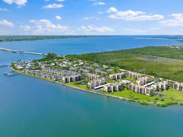 Condo for sale in Port Saint Lucie