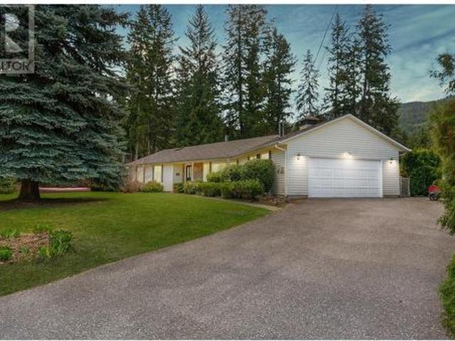 House for sale in Spallumcheen