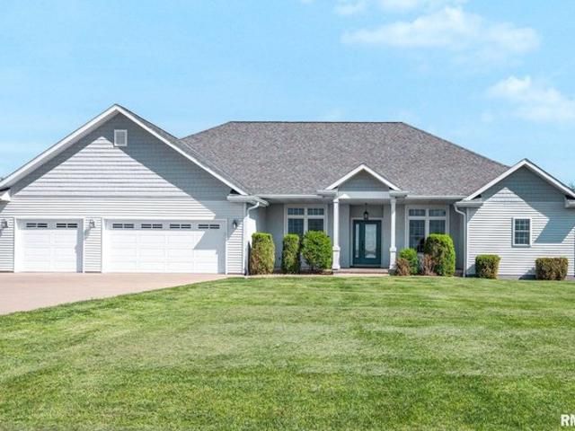 House for sale in Fulton, Illinois