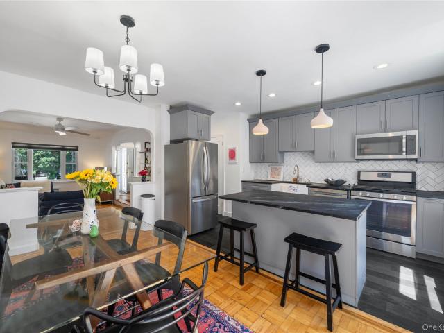 Property for rent in The Bronx, Arverne