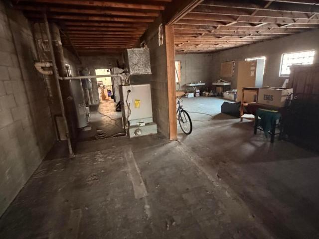 Commercial for sale in Highland, Indiana