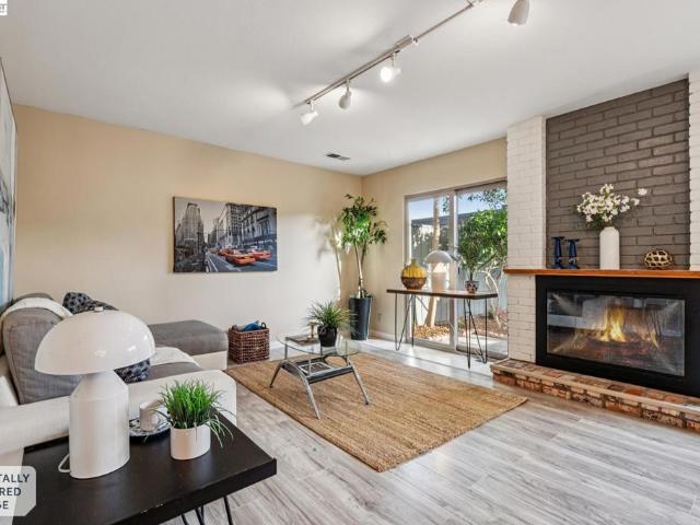 Townhouse for sale in Alameda, California